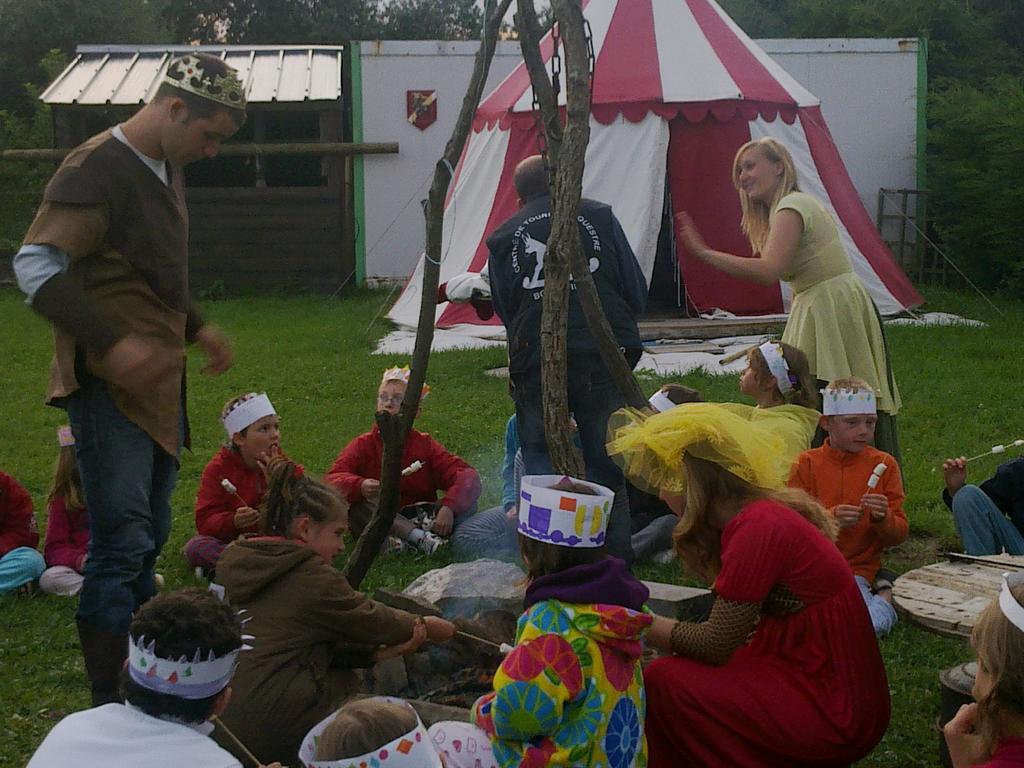 Ecuries Leseigneur - Camping Insolites Bolleville  Экстерьер фото